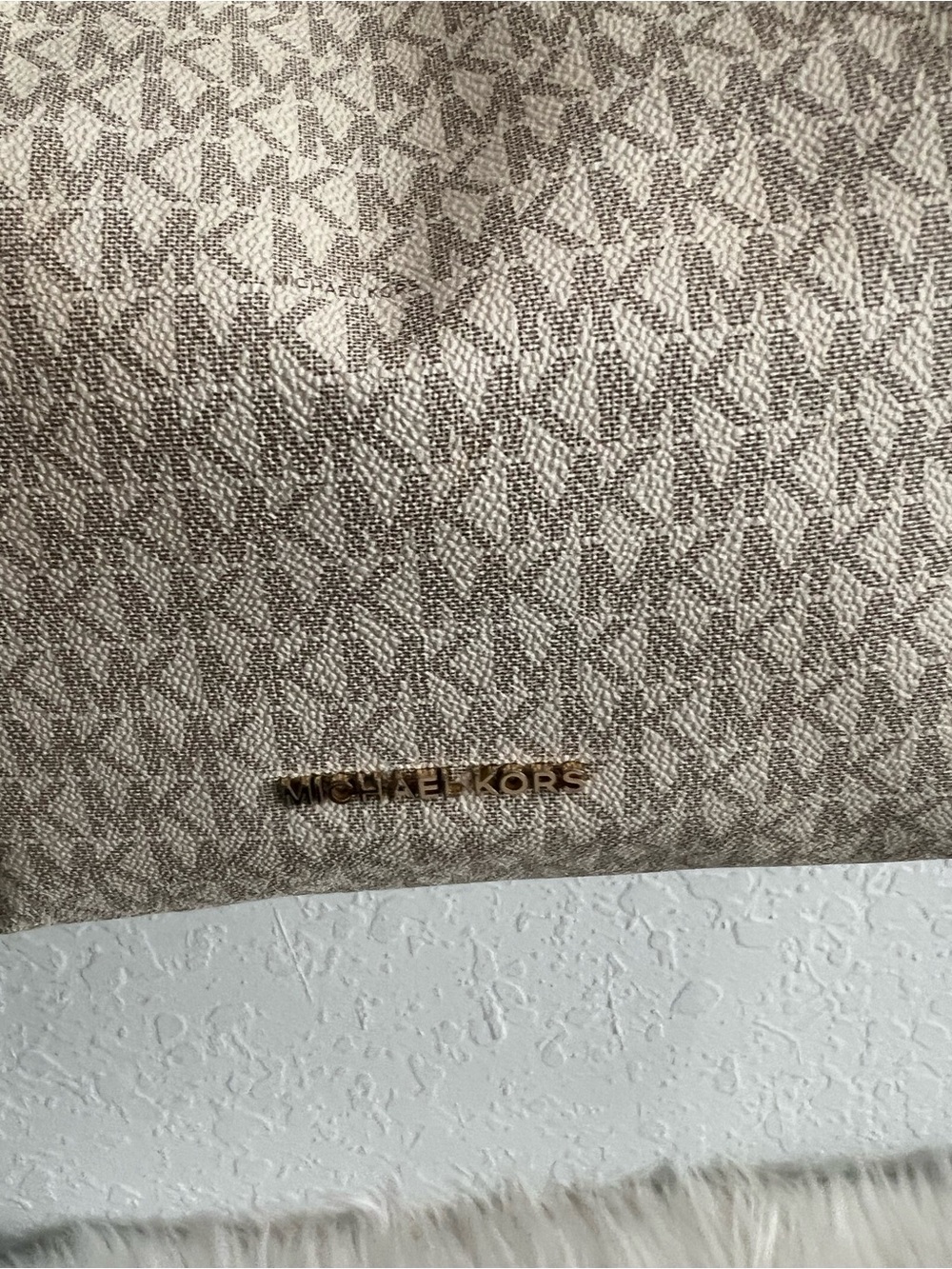 Michael Kors Cream Logo Hobo with Brown Trim and Gold Chain - Picture 3 of 7